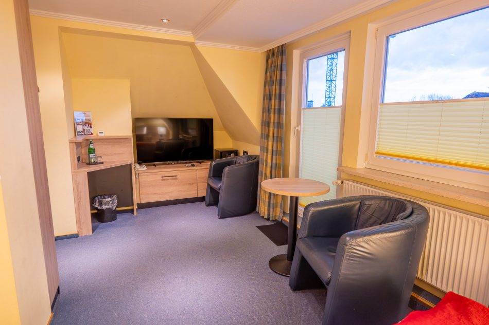 Fernseher und Sitzecke