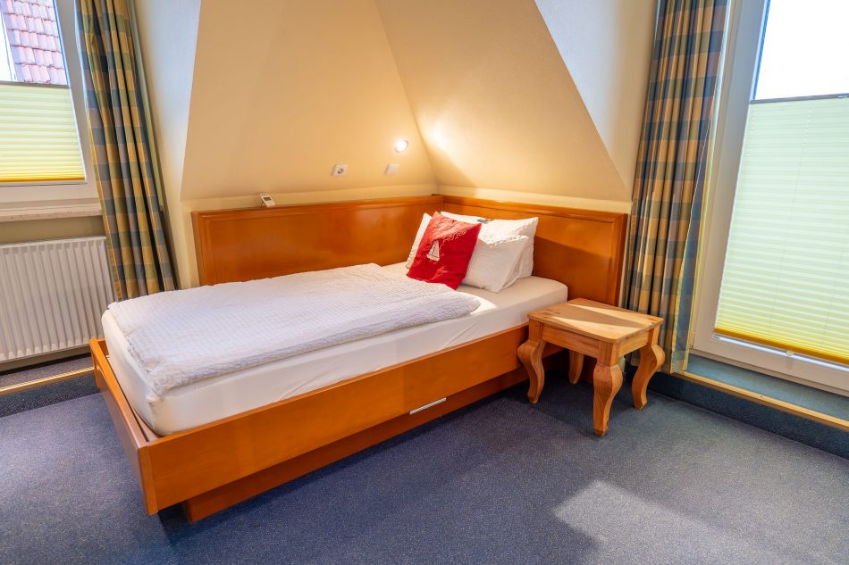 Einzelbett